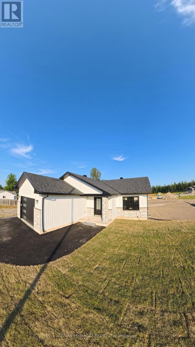 62 EDDY CRESCENT, Ottawa. Luxury613. By Peter Sagos - Image 2