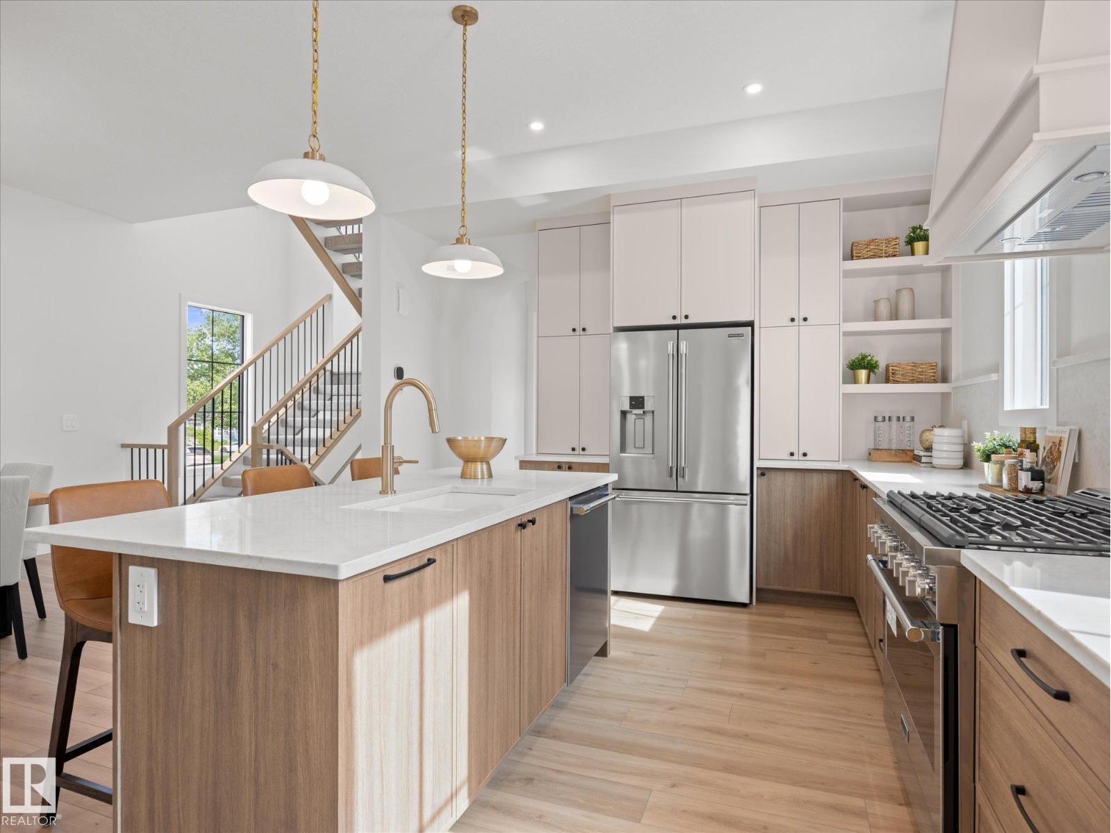 6303 109B AV NW - 9