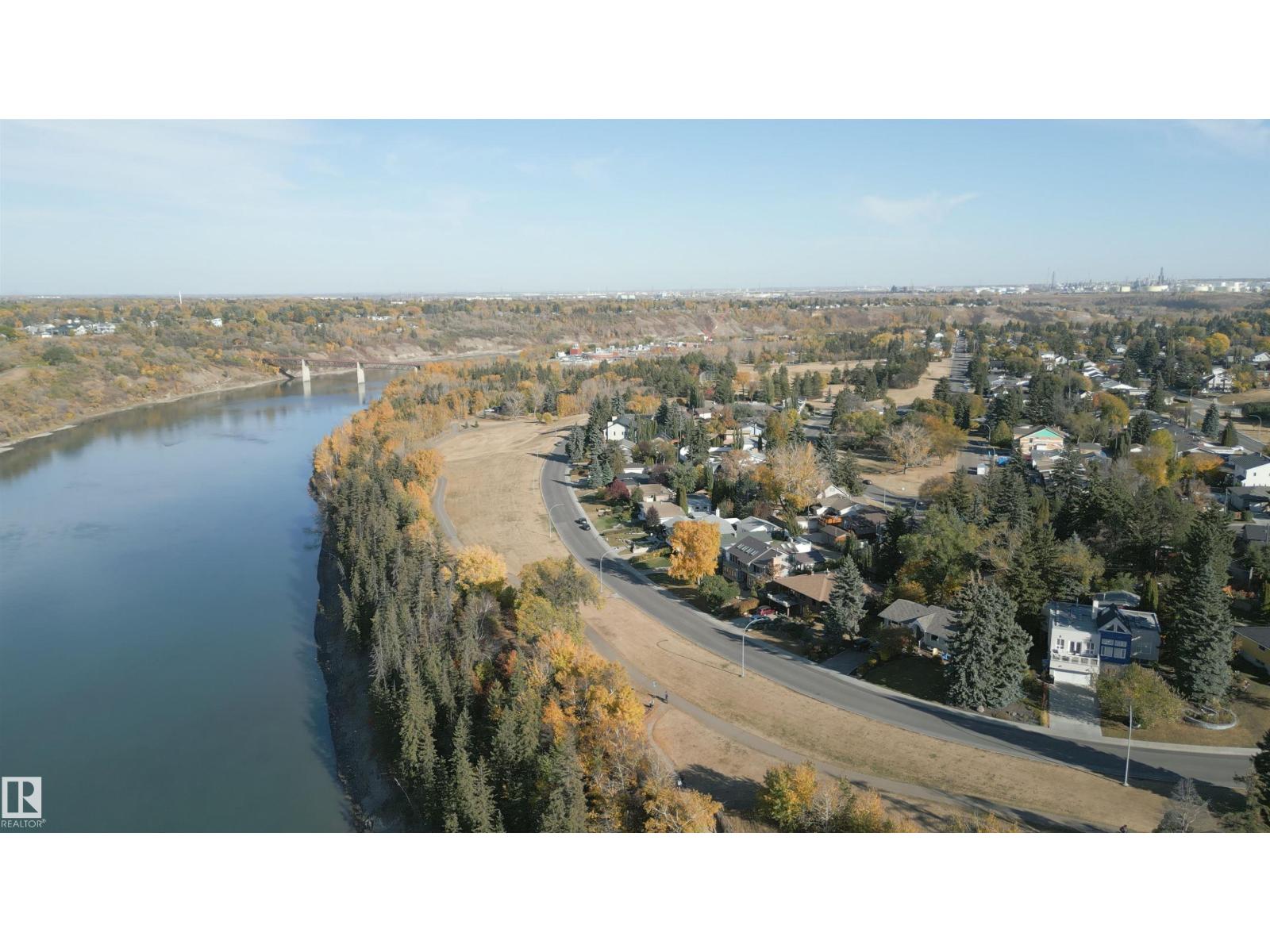 6303 109B AV NW - 52