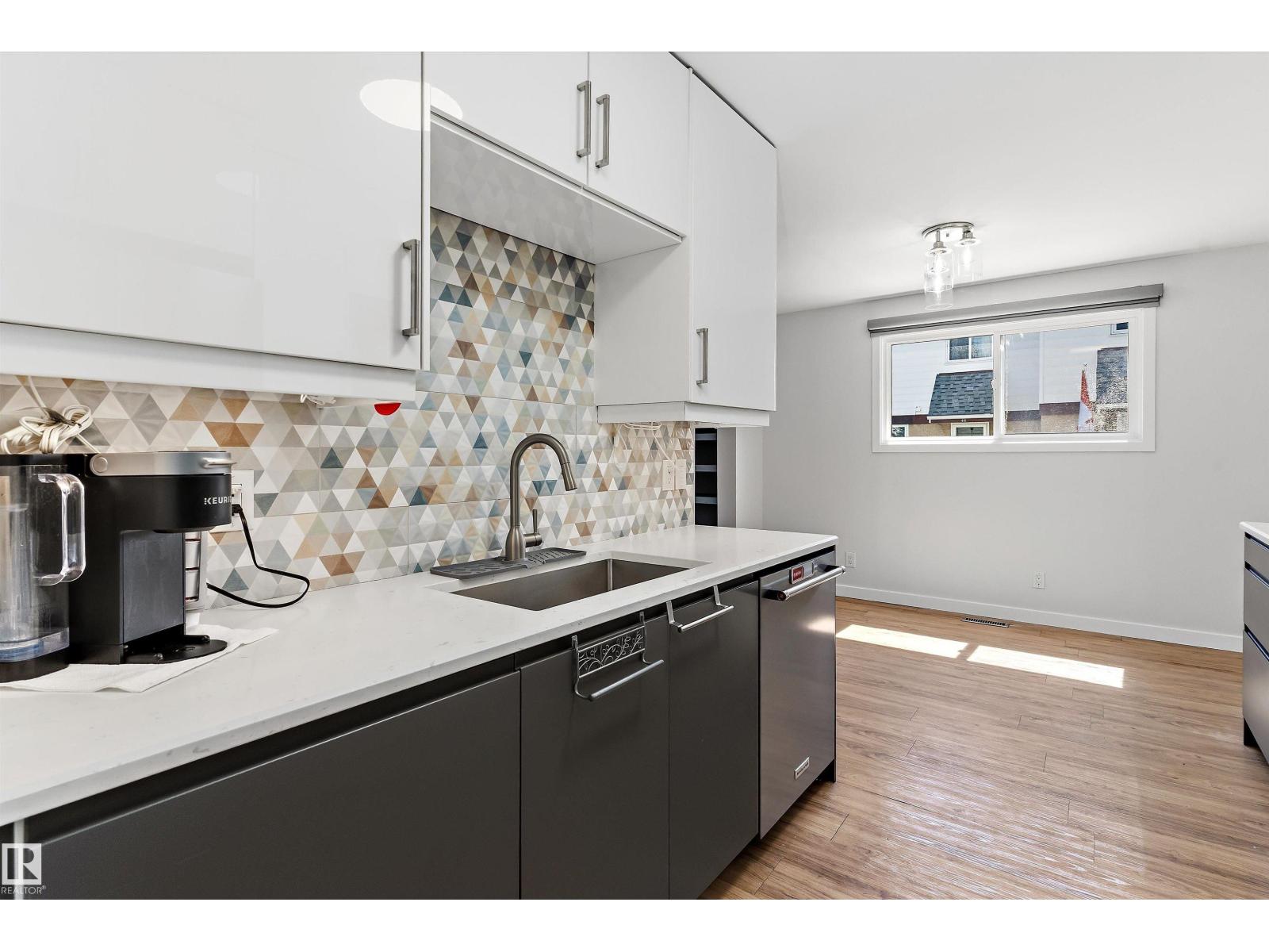 14F TWIN TC NW — photo 9