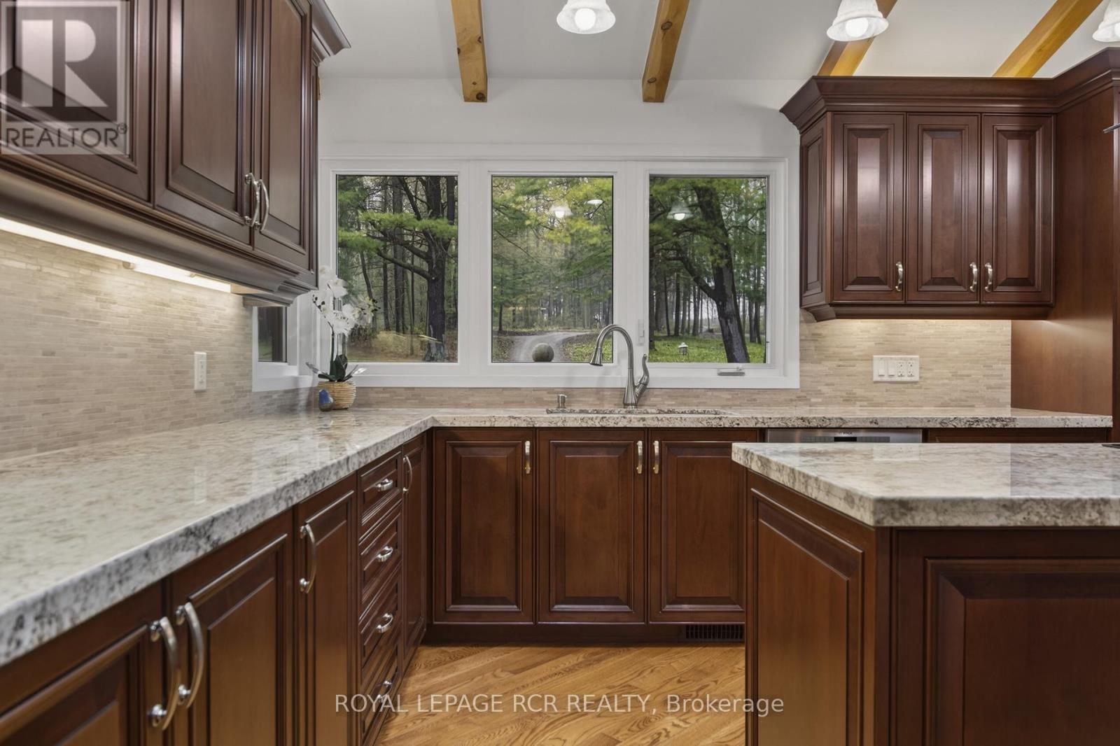 16365 BATHURST STREET - 17