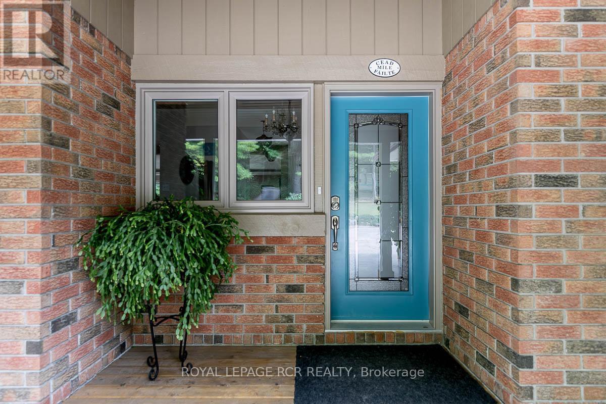 16365 BATHURST STREET - 2