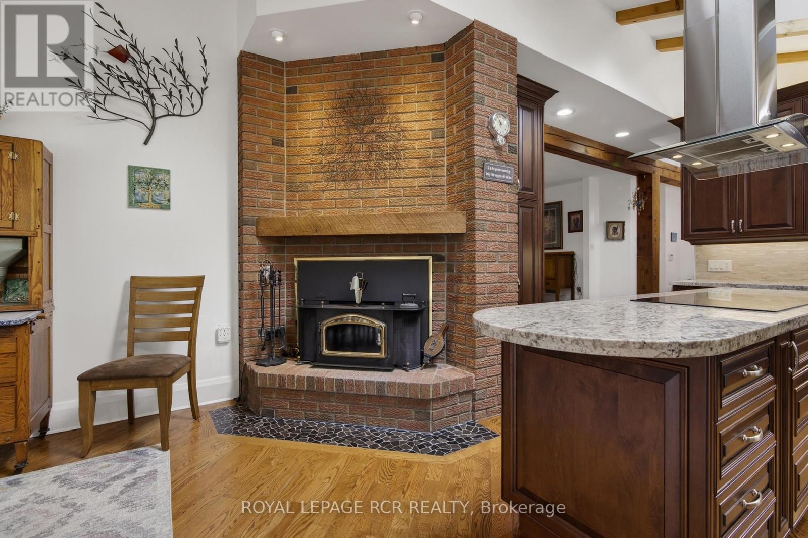 16365 BATHURST STREET - 24