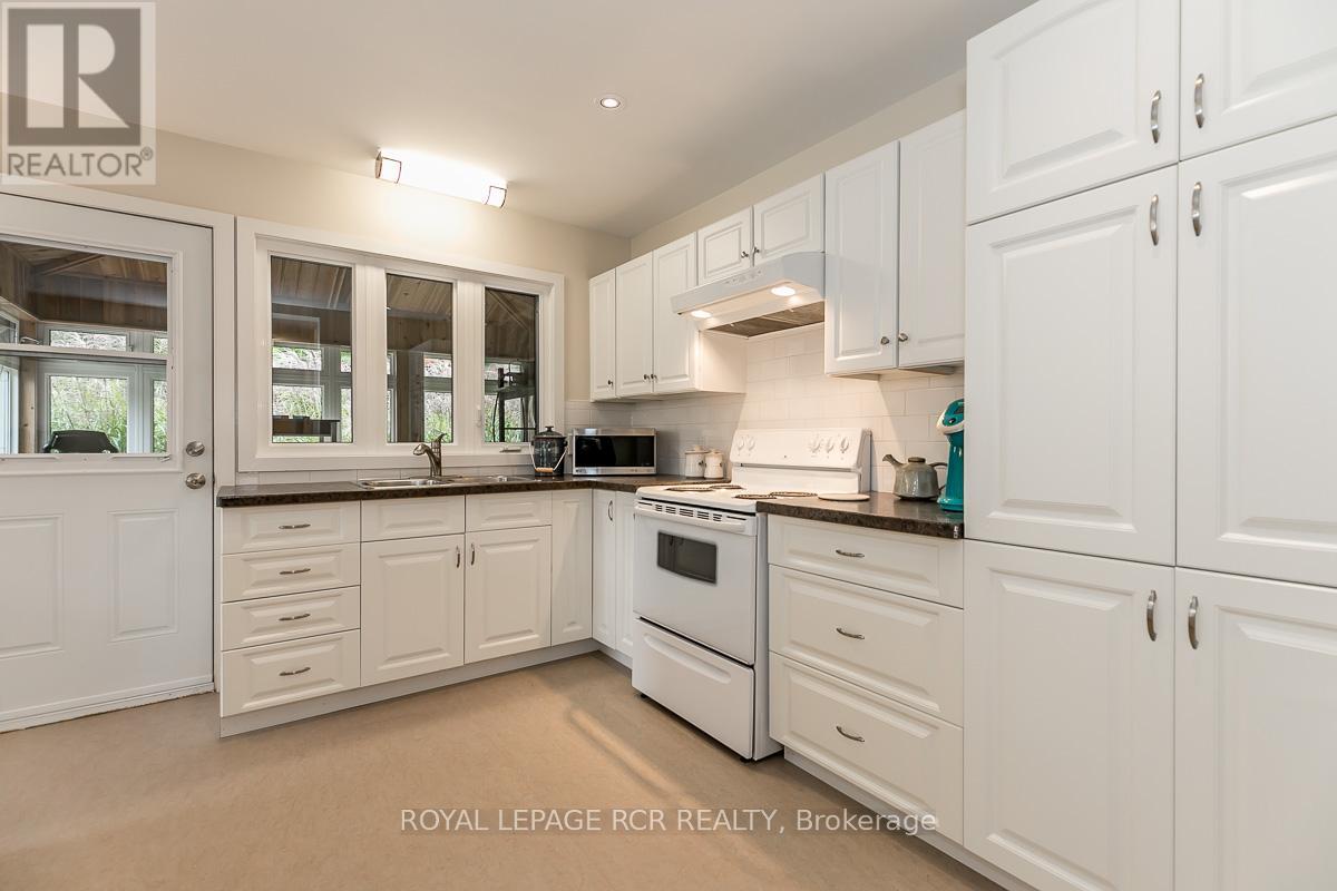 16365 BATHURST STREET - 38