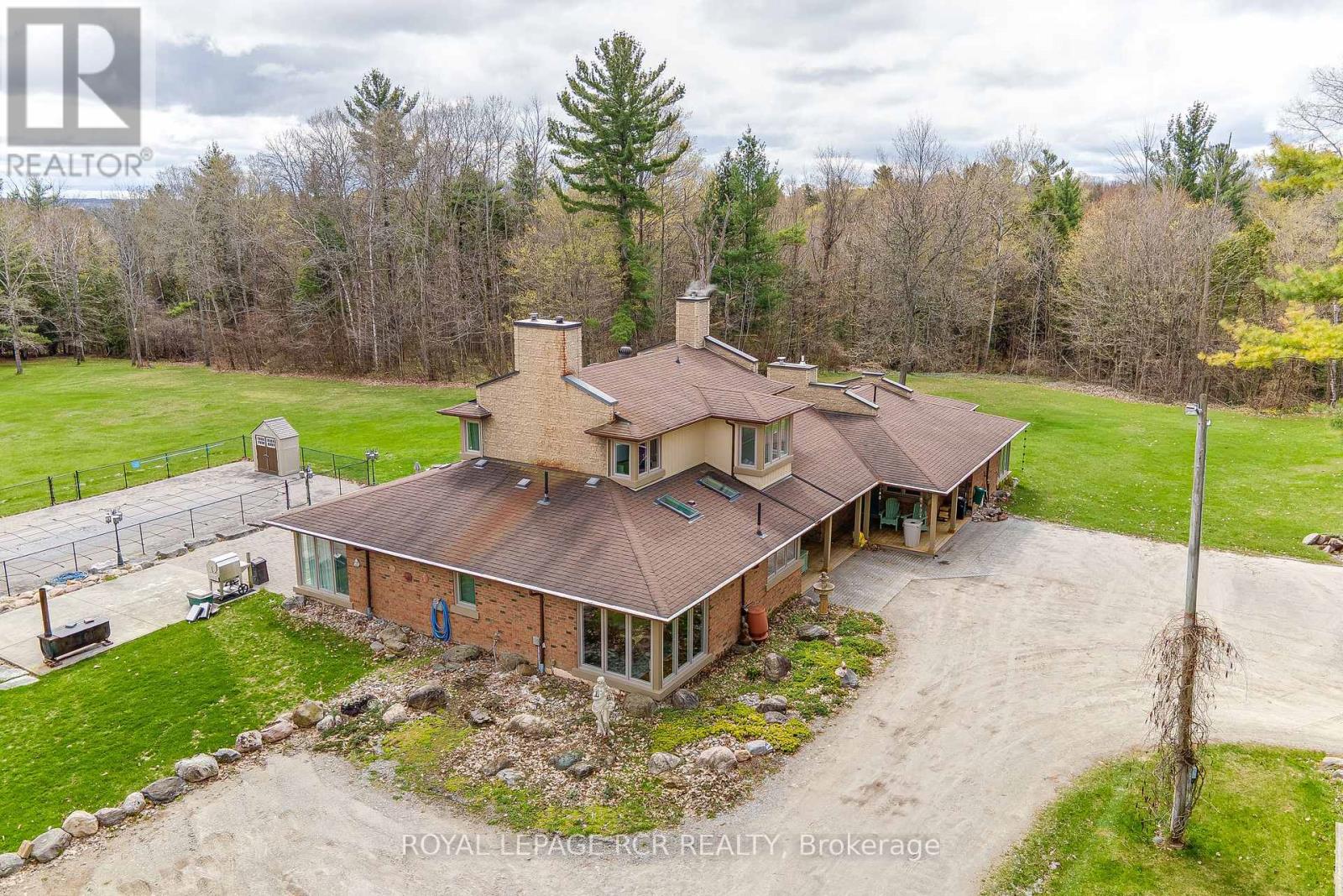 16365 BATHURST STREET - 43