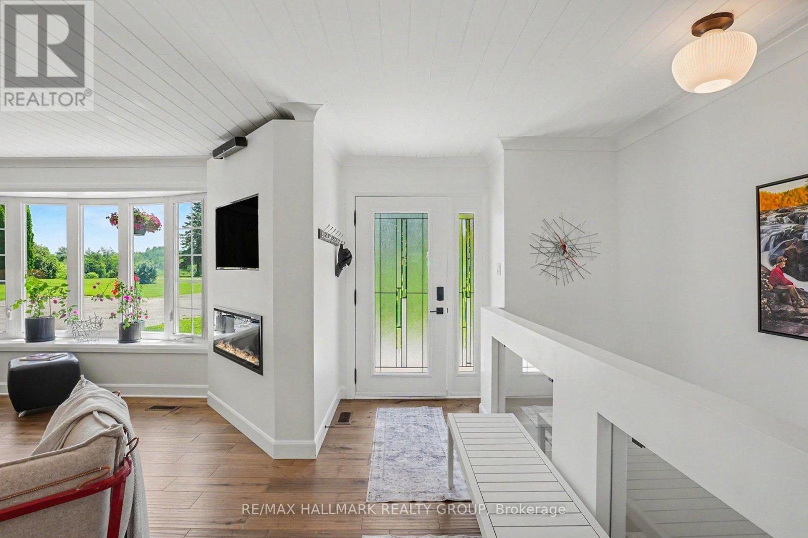 1475 BEACHBURG ROAD - 2