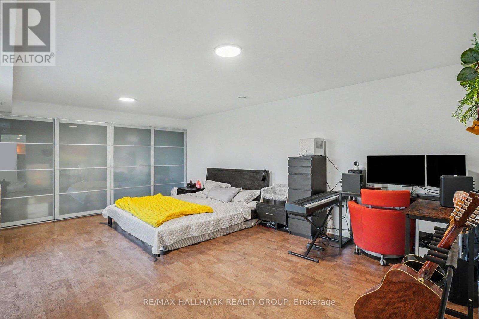 1475 BEACHBURG ROAD - 23