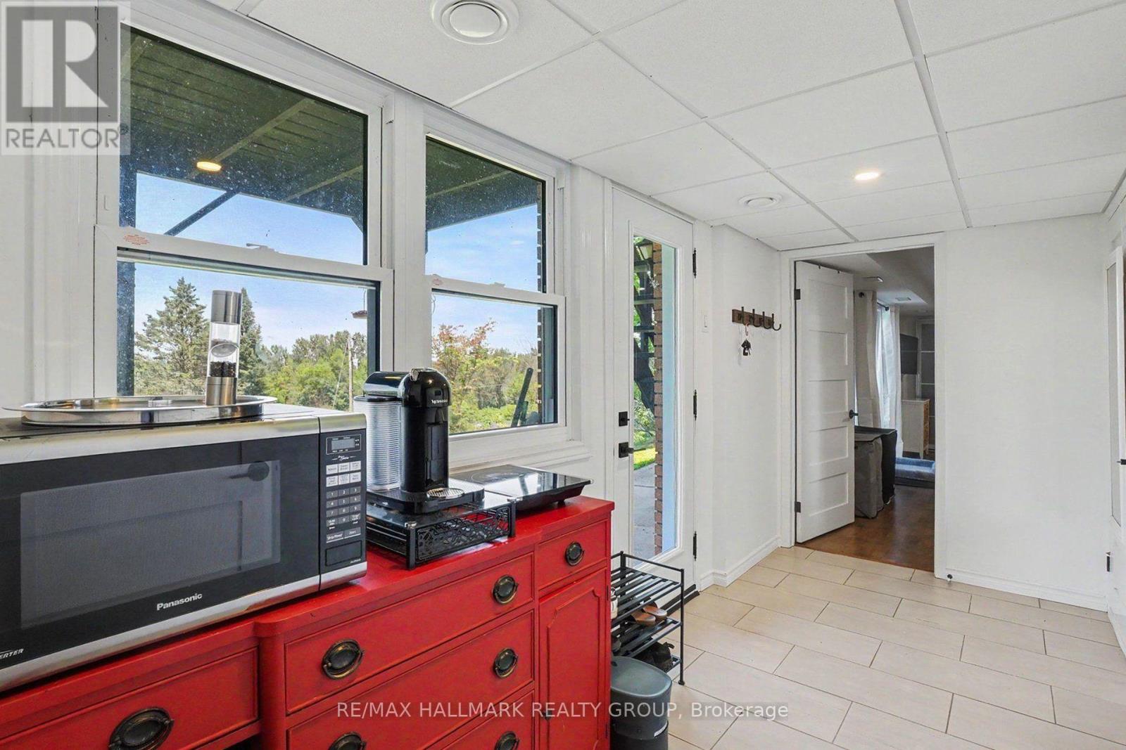 1475 BEACHBURG ROAD - 27