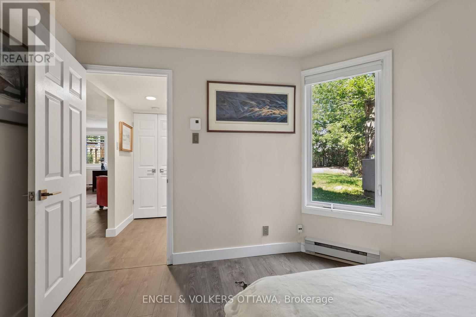 2 Bed, 2 Bath House for Sale in Ottawa – 106 – 7 KIPPEWA DRIVE, Ottawa – MLS# X13542698 - Image 23