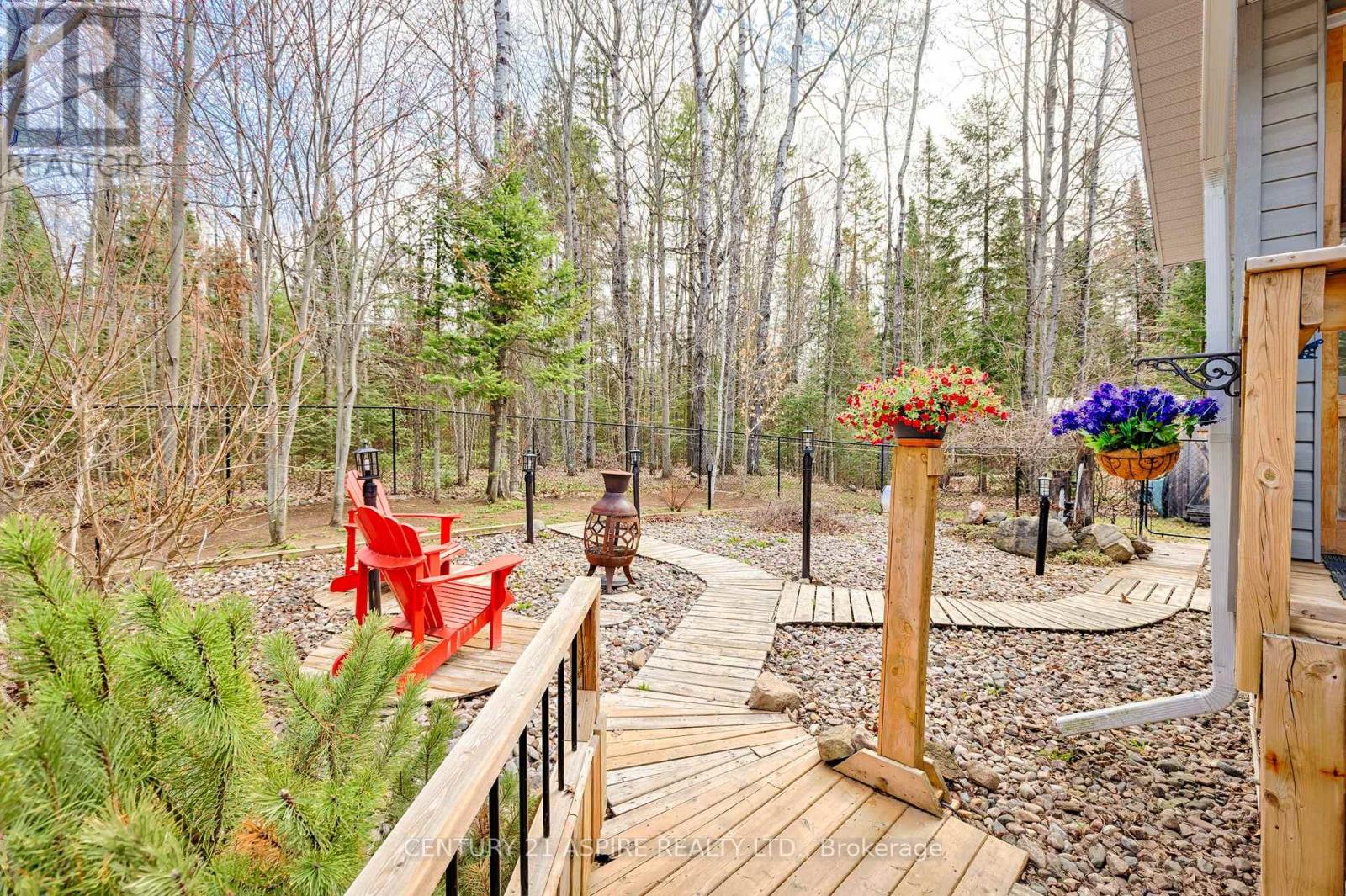1576 GARDEN OF EDEN ROAD - 32