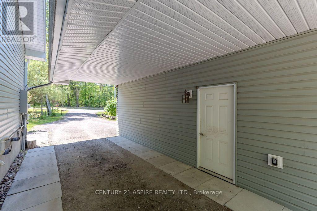 1576 GARDEN OF EDEN ROAD - 41