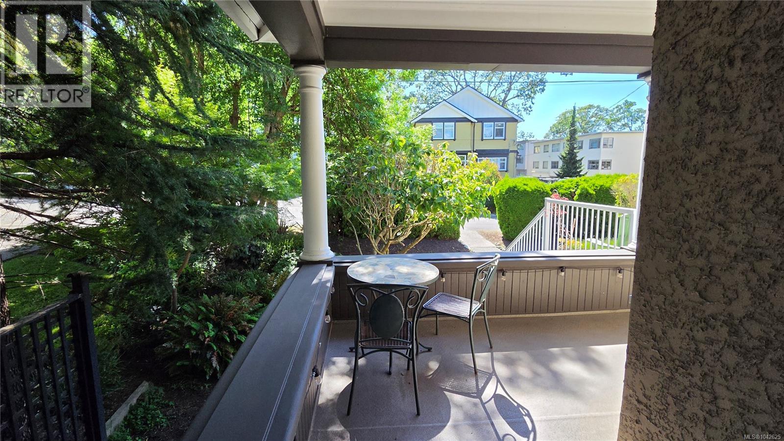  1025 Carberry Gardens, Victoria