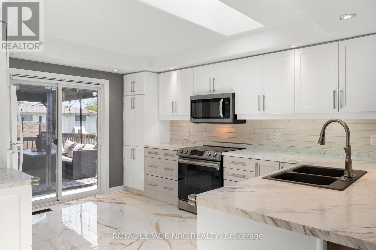 346 CLARE AVENUE - 11