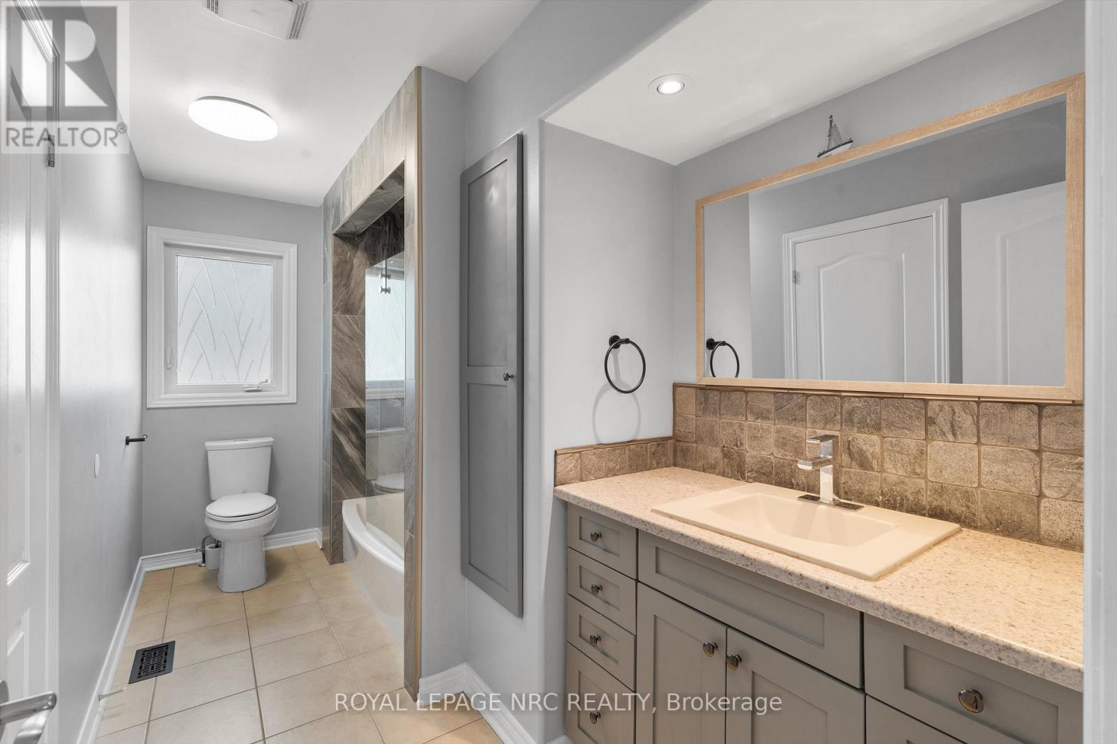 346 CLARE AVENUE - 17