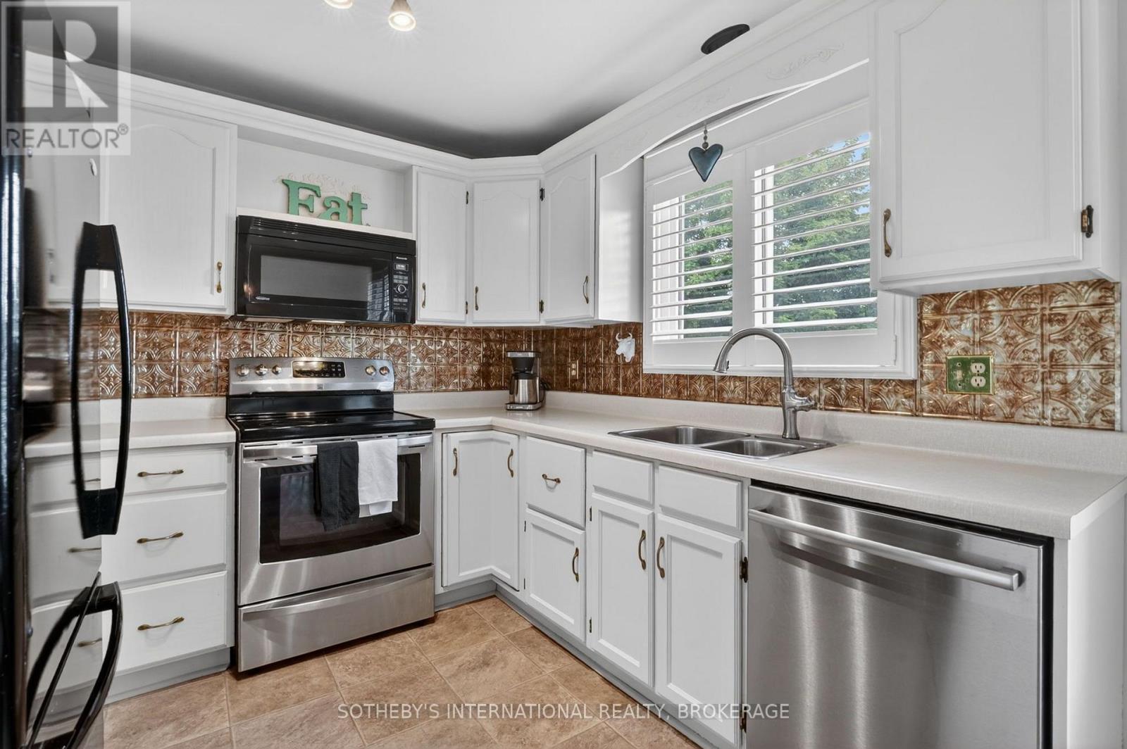 311 MAIN STREET - 13