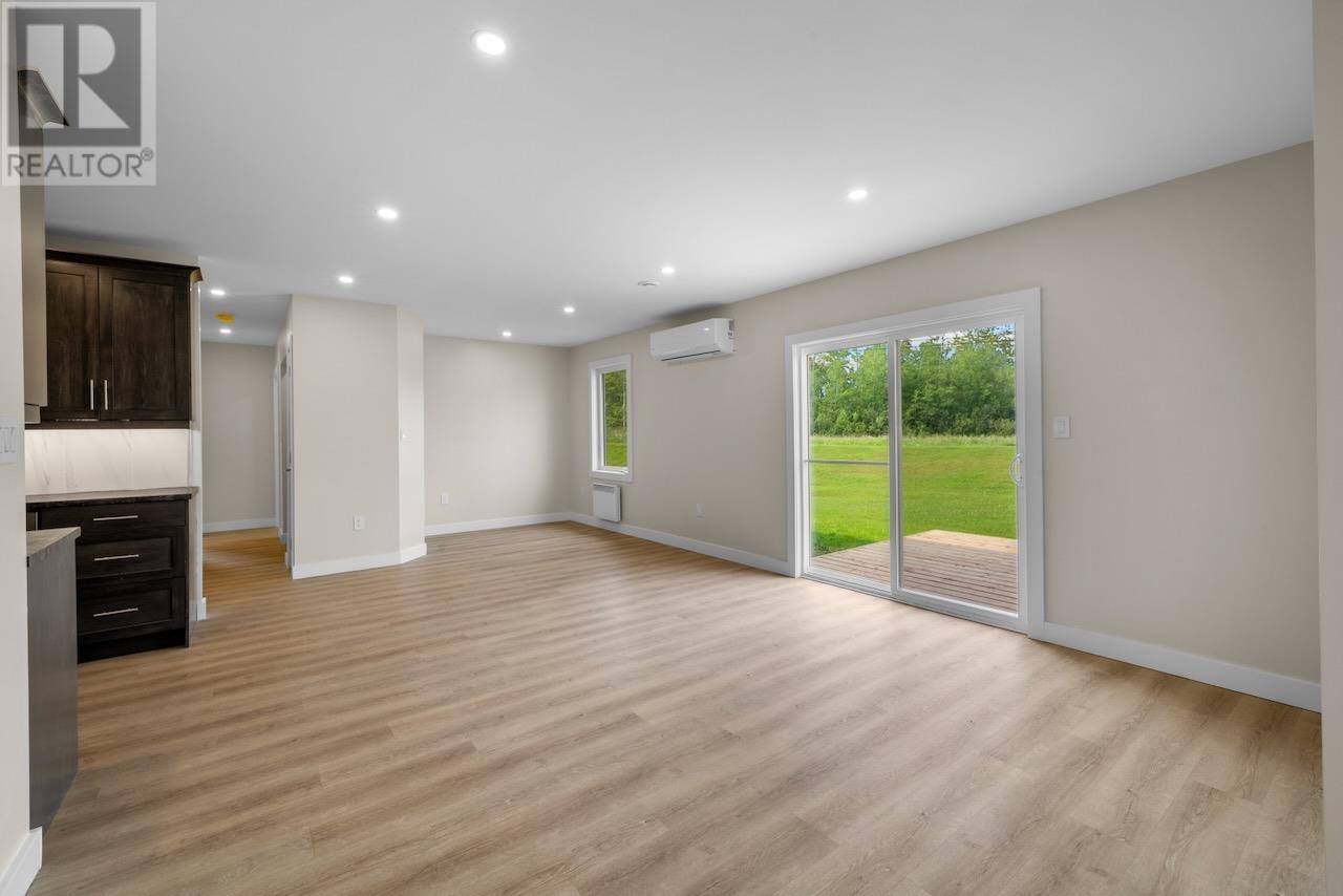 2 BALDERSTON Court - 10