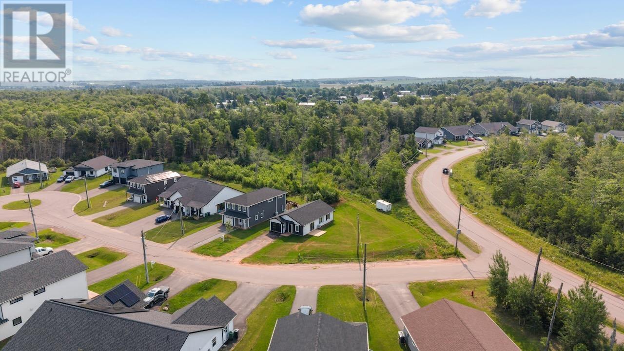 2 BALDERSTON Court - 34