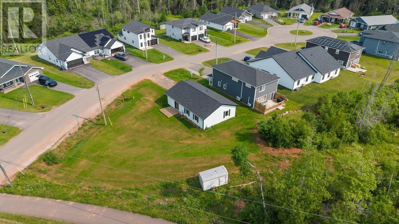 2 BALDERSTON Court - 37