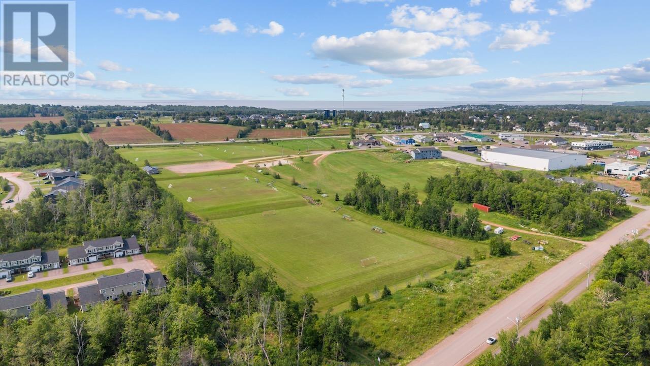 2 BALDERSTON Court - 40