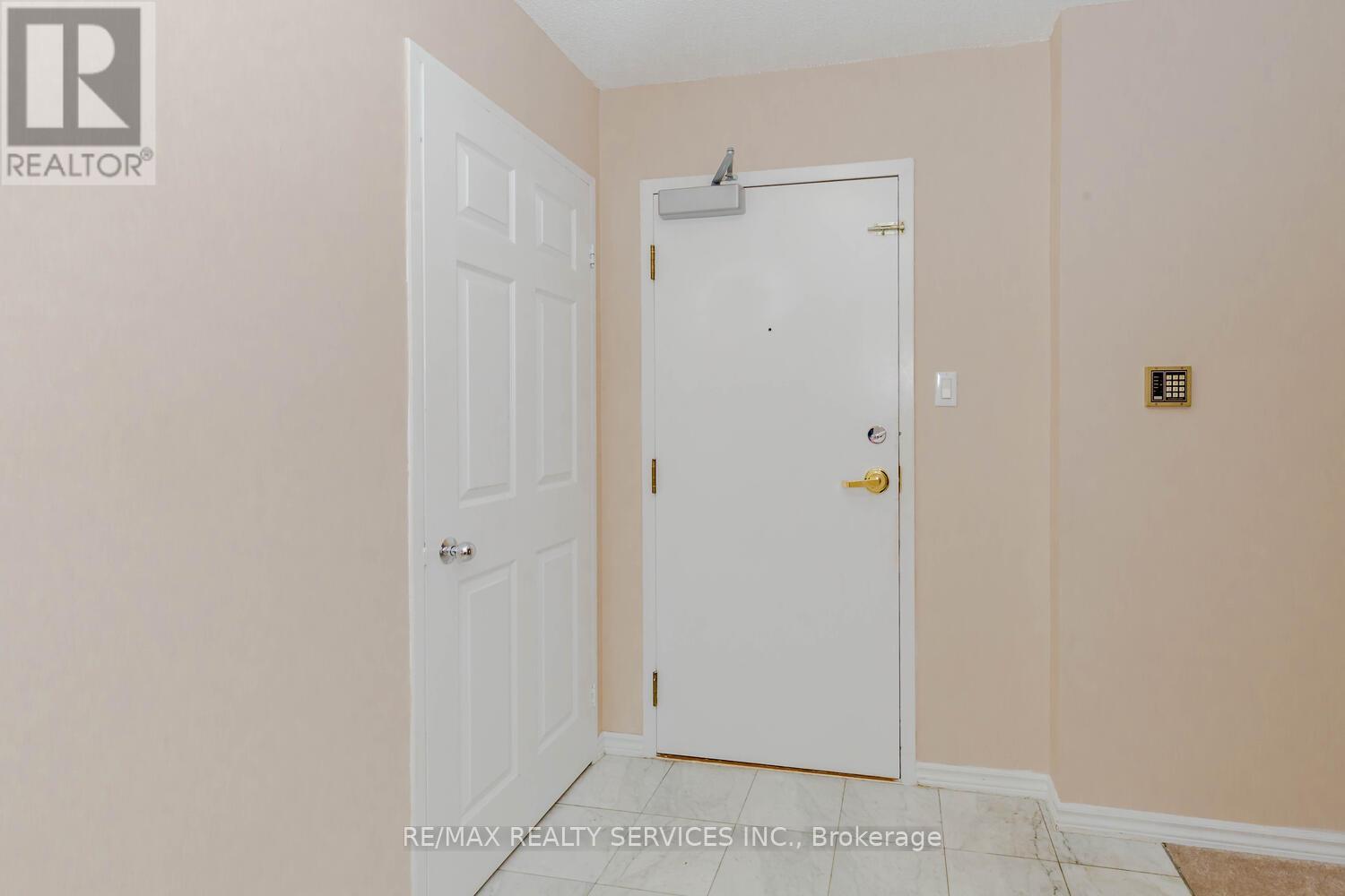 #308 30 MALTA AVENUE - Image 8