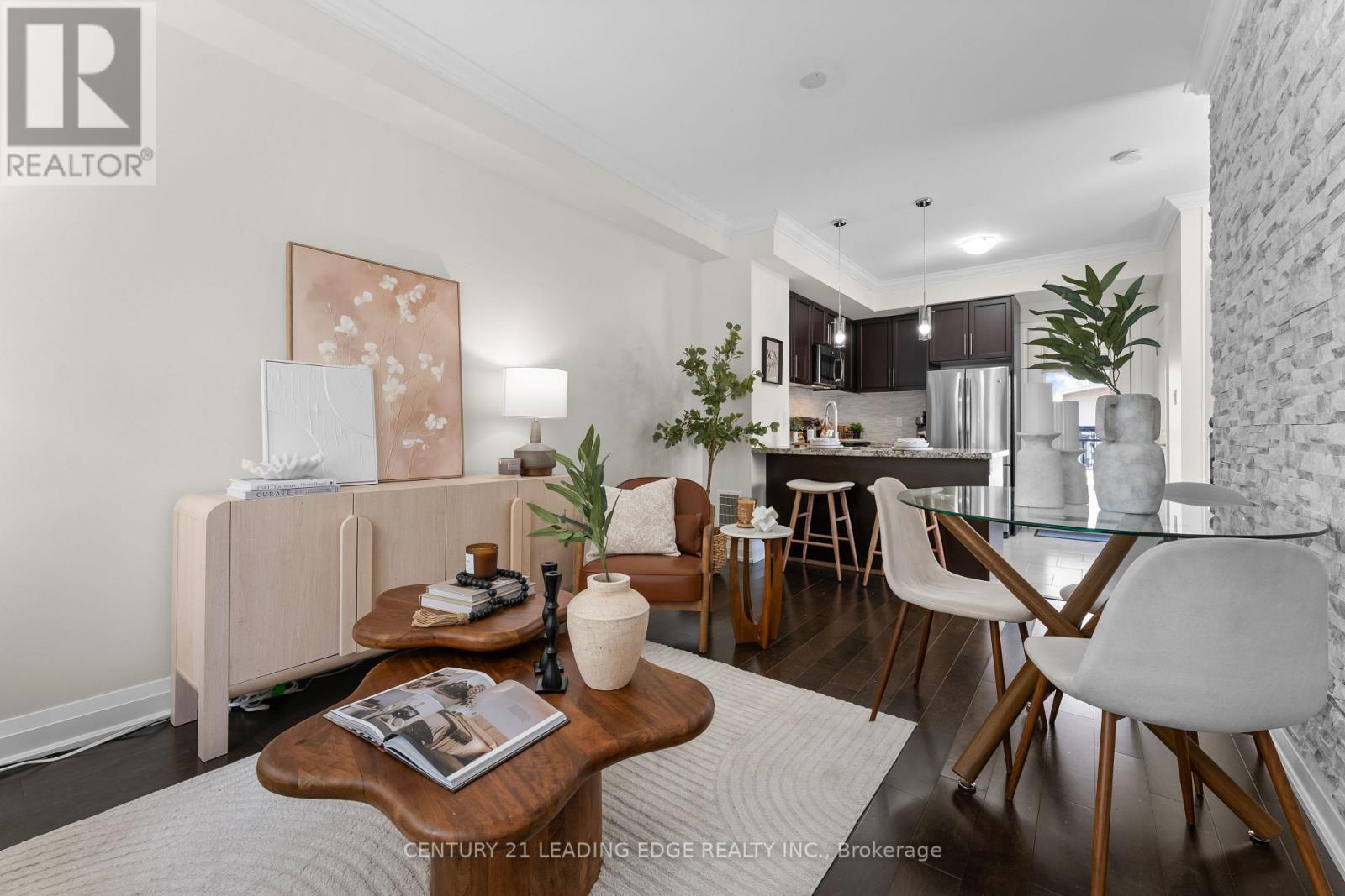 #18 3077 CAWTHRA ROAD - 13