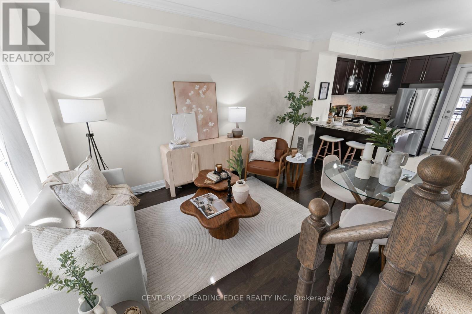 #18 3077 CAWTHRA ROAD - 19