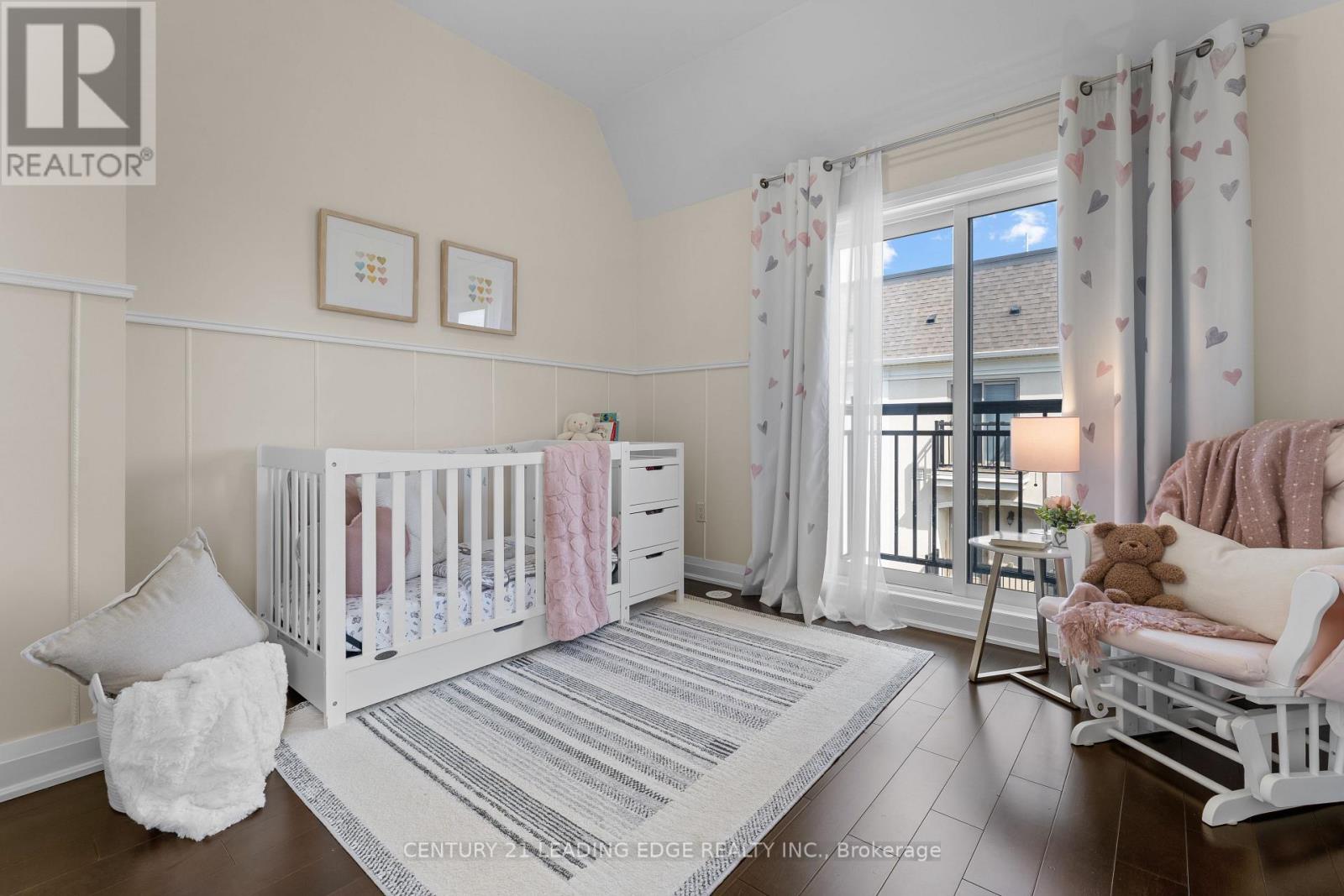 #18 3077 CAWTHRA ROAD - 26