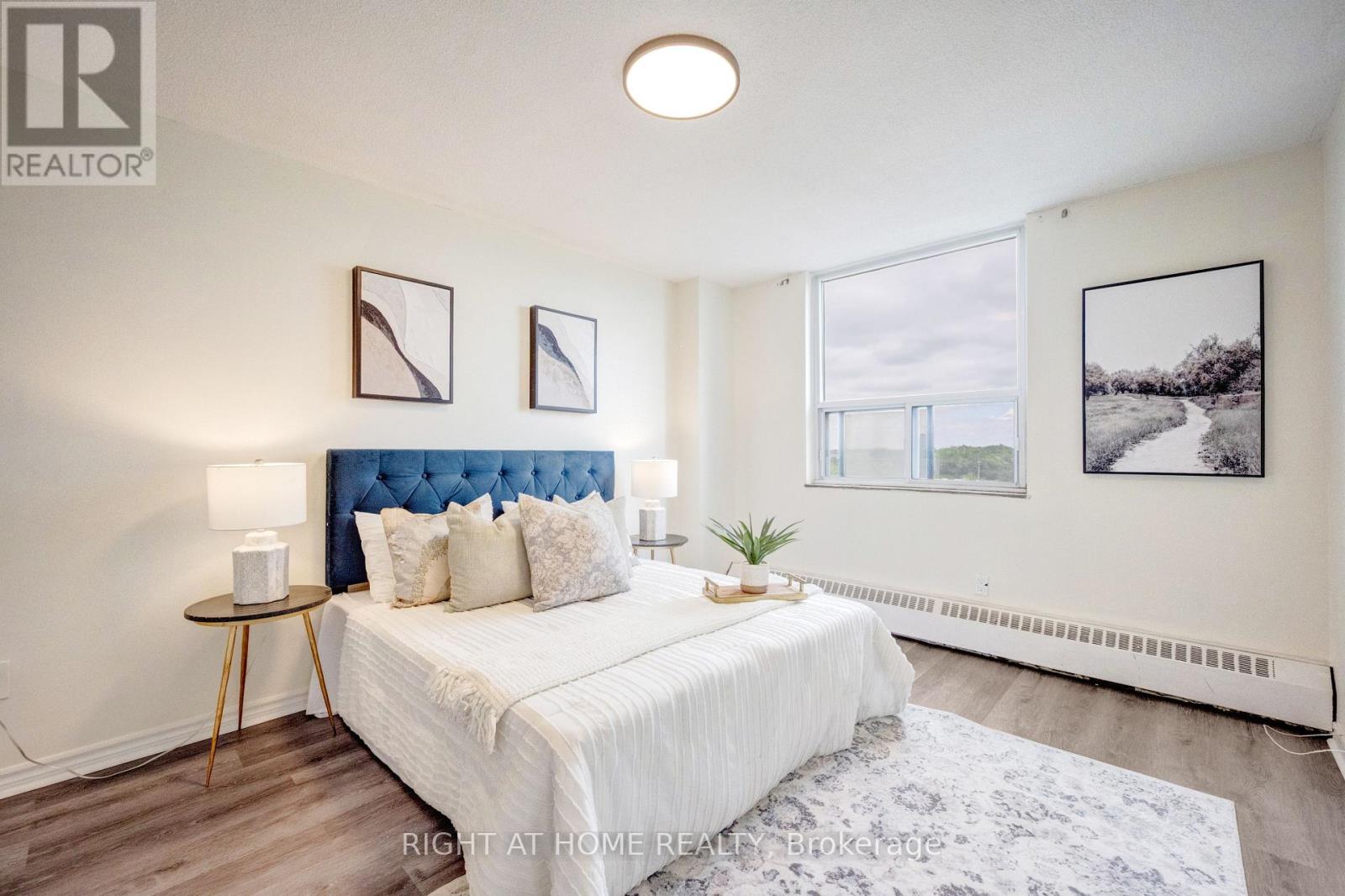 #708 3390 WESTON ROAD - 21