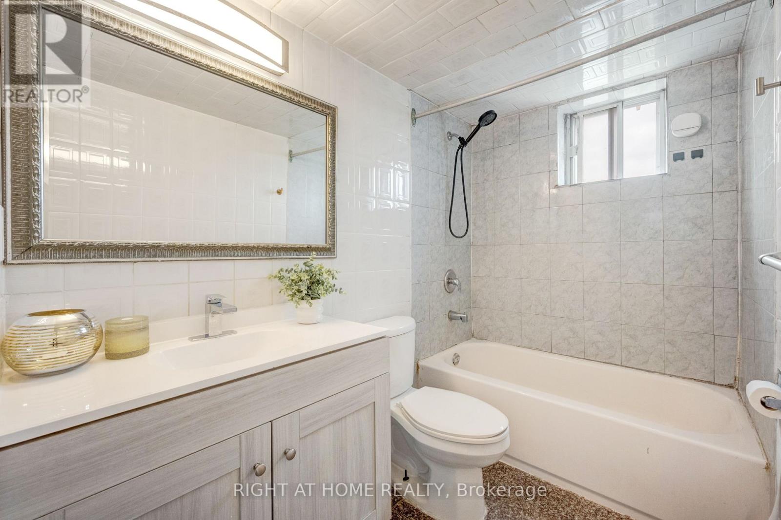#708 3390 WESTON ROAD - 23
