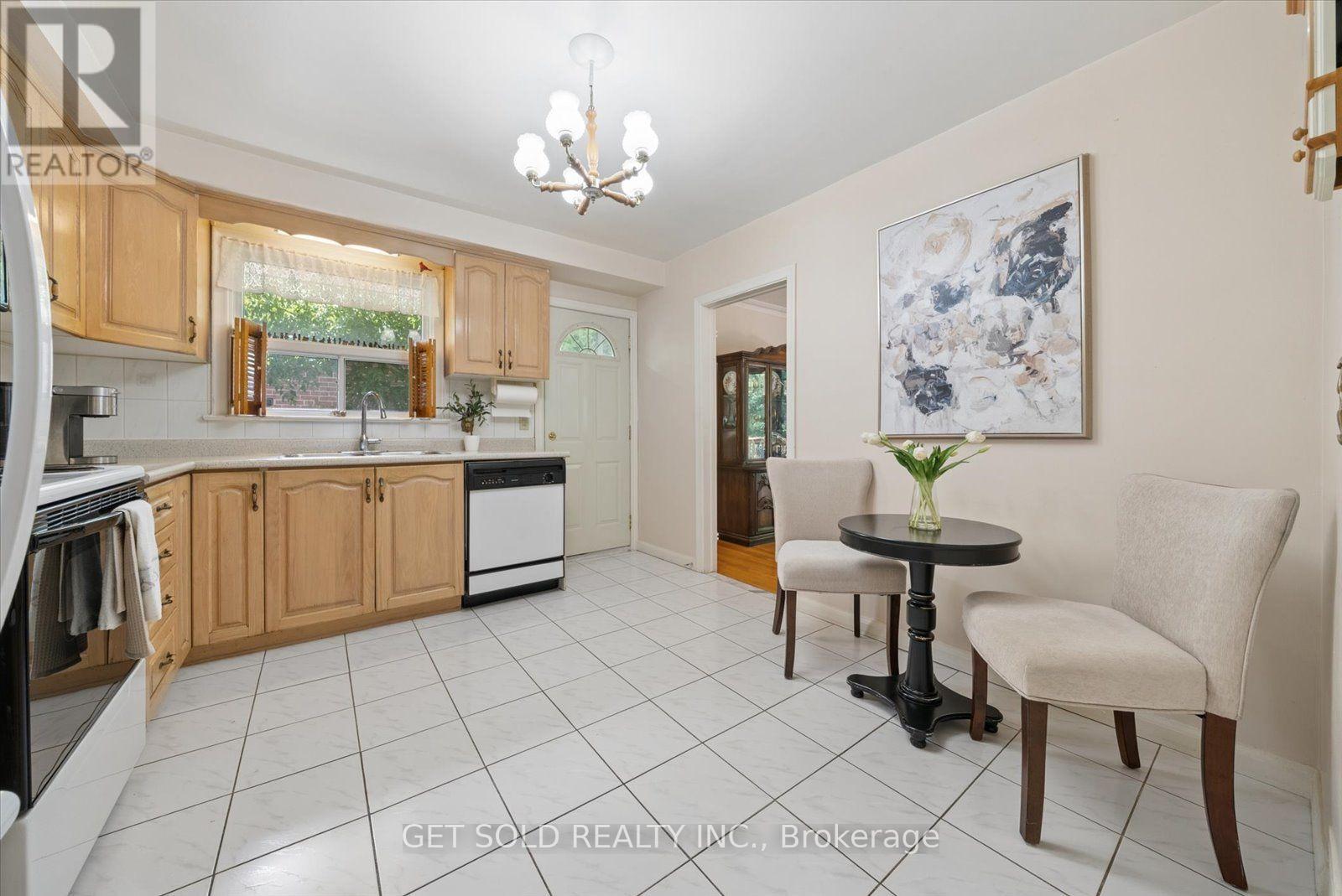 129 RIVERHEAD DRIVE - 14