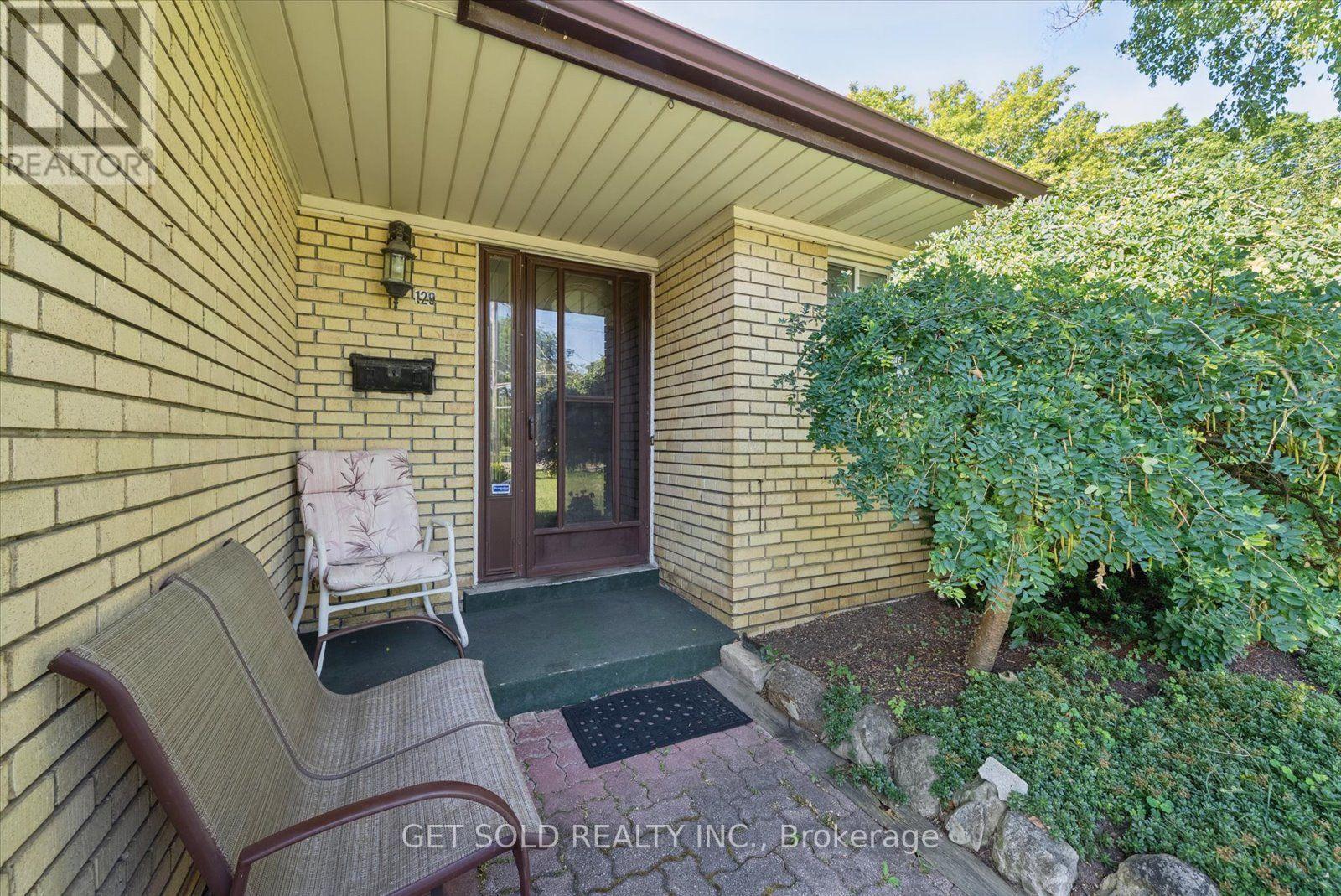 129 RIVERHEAD DRIVE - 2