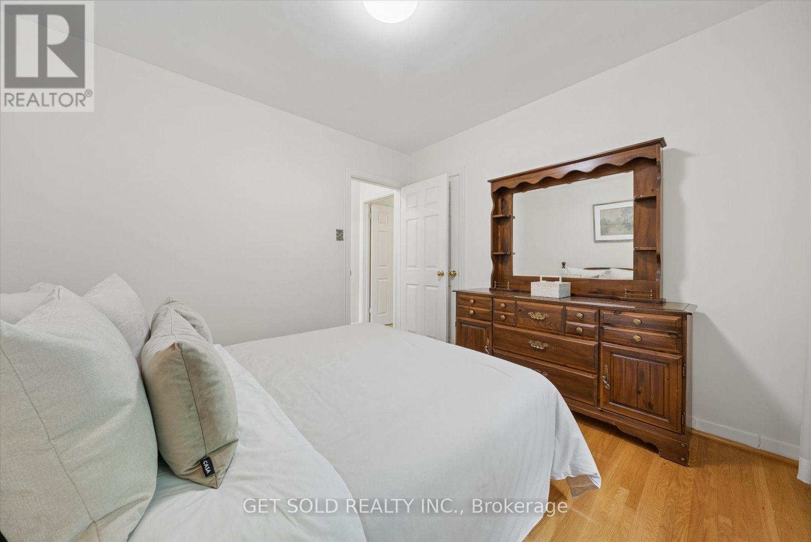 129 RIVERHEAD DRIVE - 21