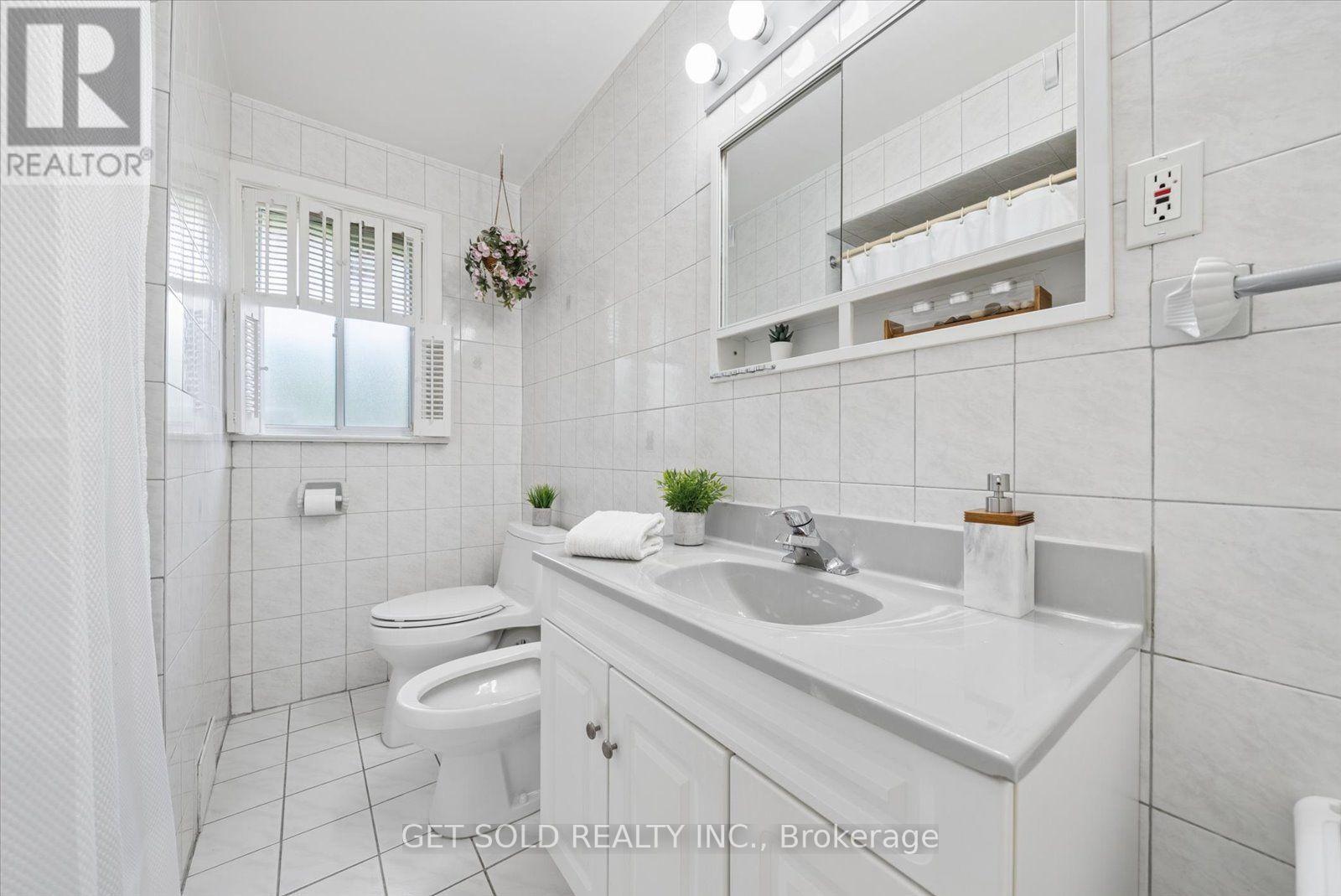 129 RIVERHEAD DRIVE - 22