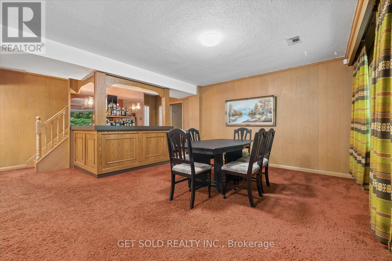 129 RIVERHEAD DRIVE - 24
