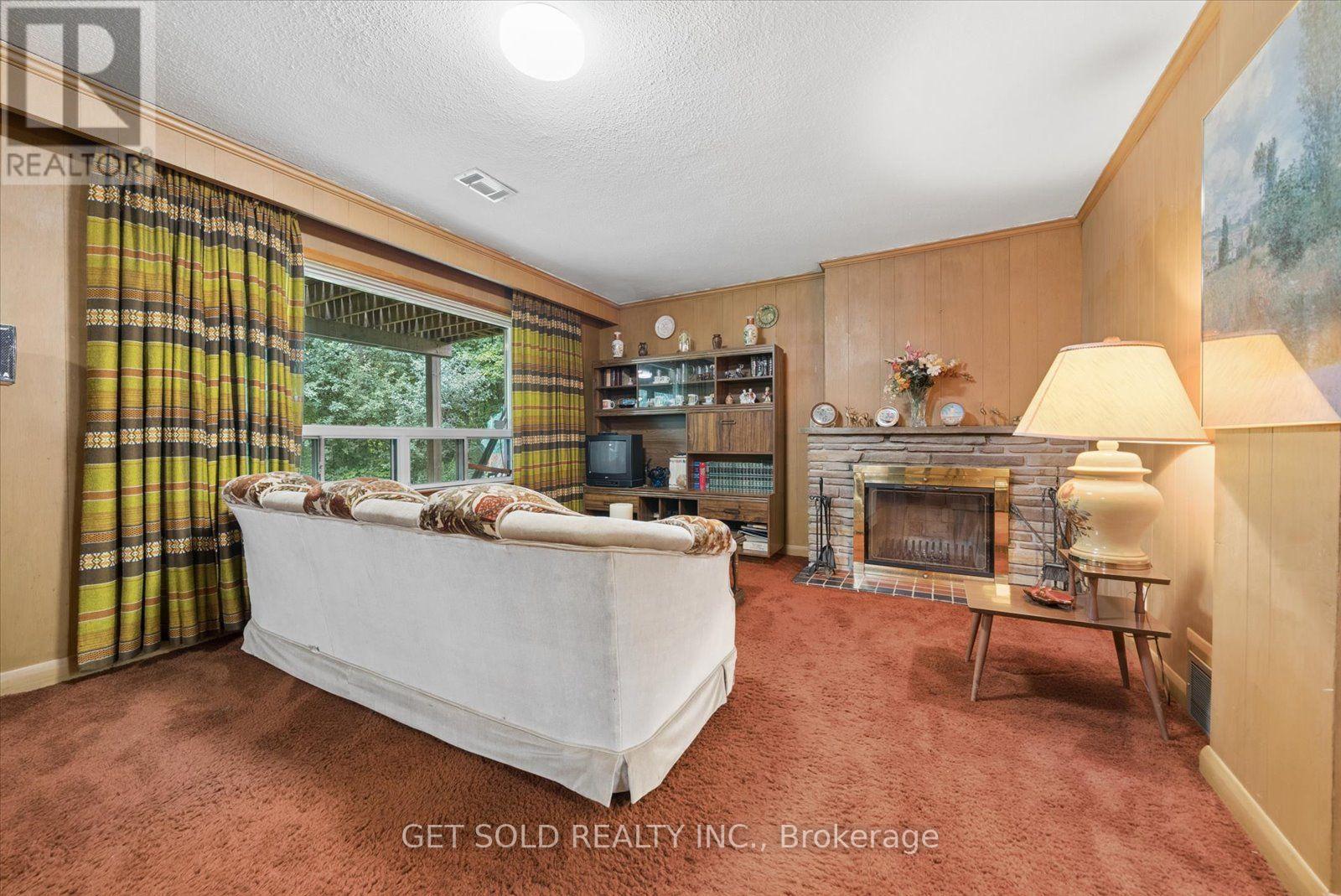 129 RIVERHEAD DRIVE - 26