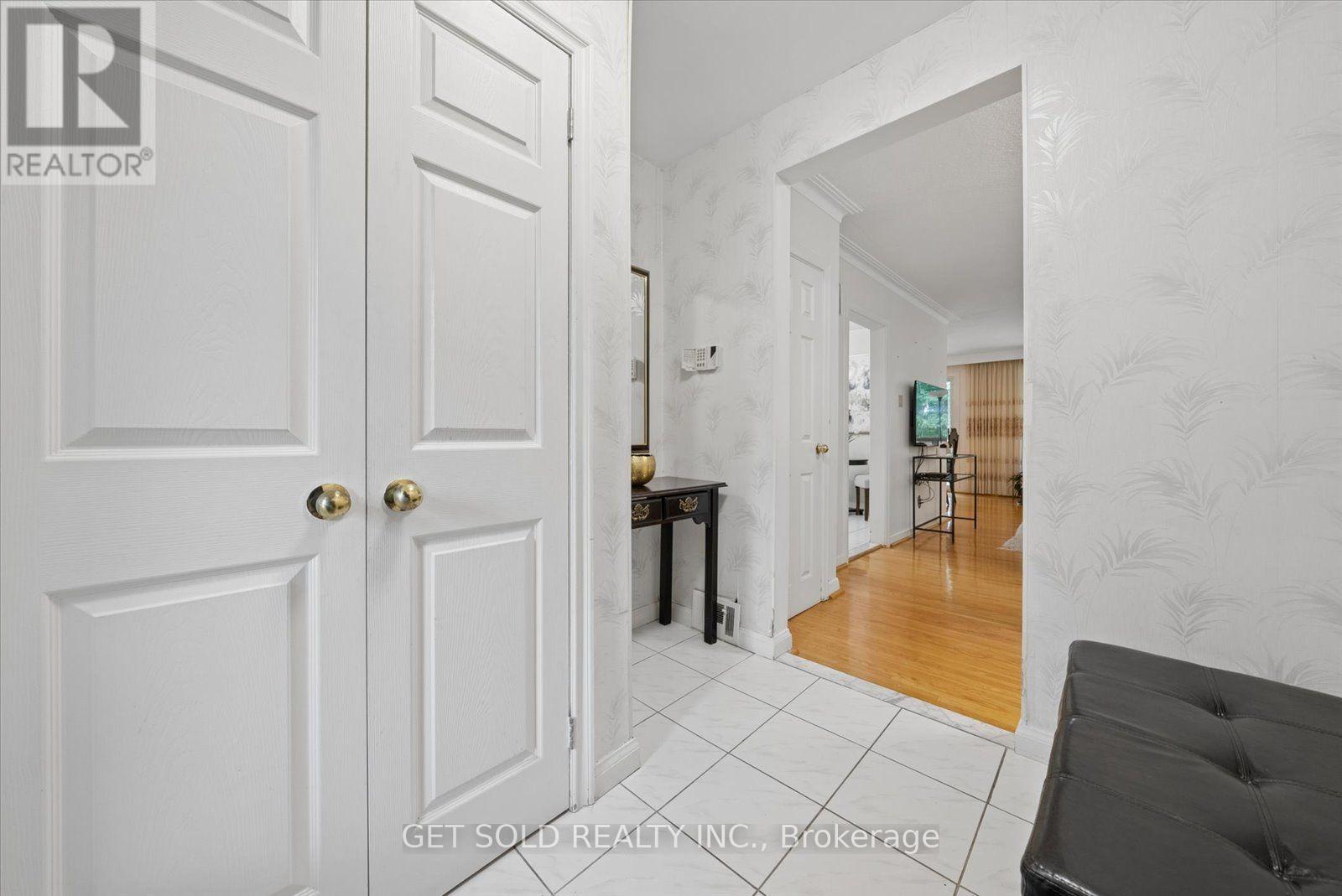 129 RIVERHEAD DRIVE - 4