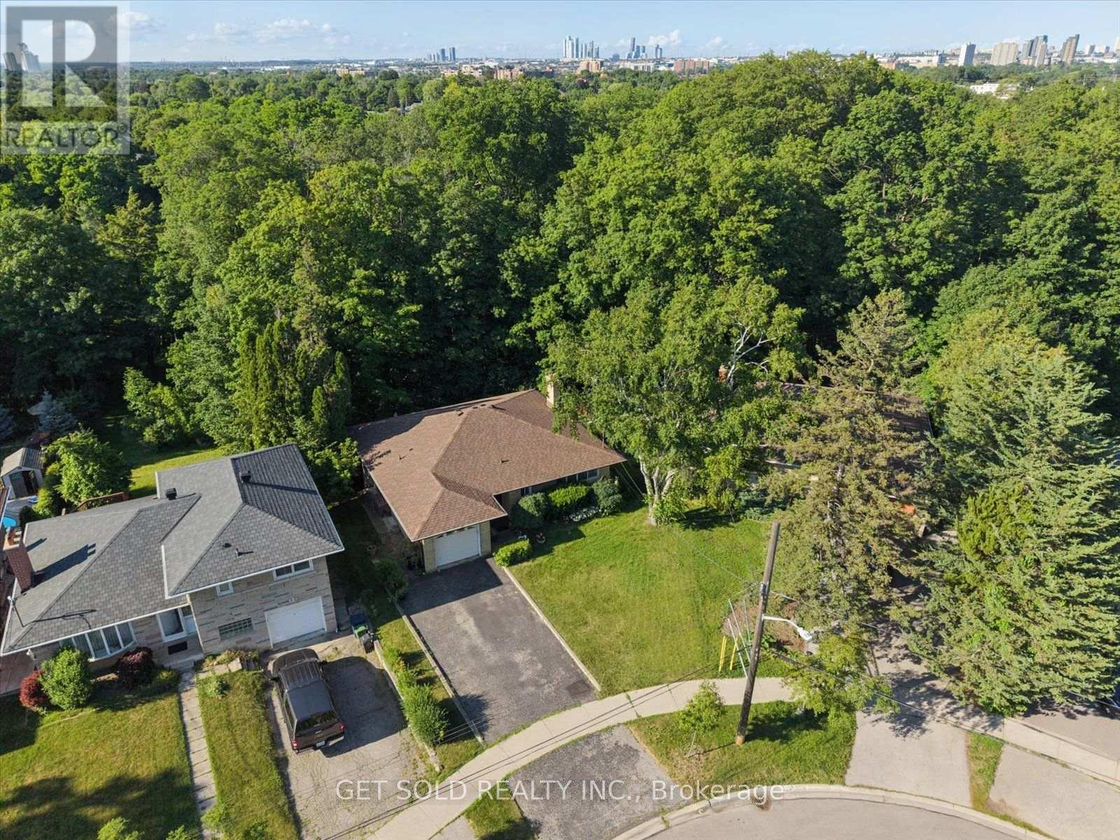 129 RIVERHEAD DRIVE - 43