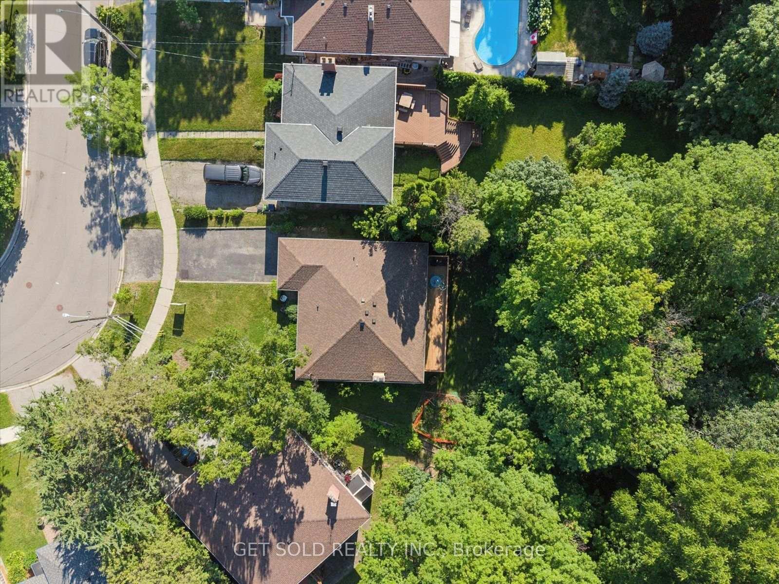 129 RIVERHEAD DRIVE - 45