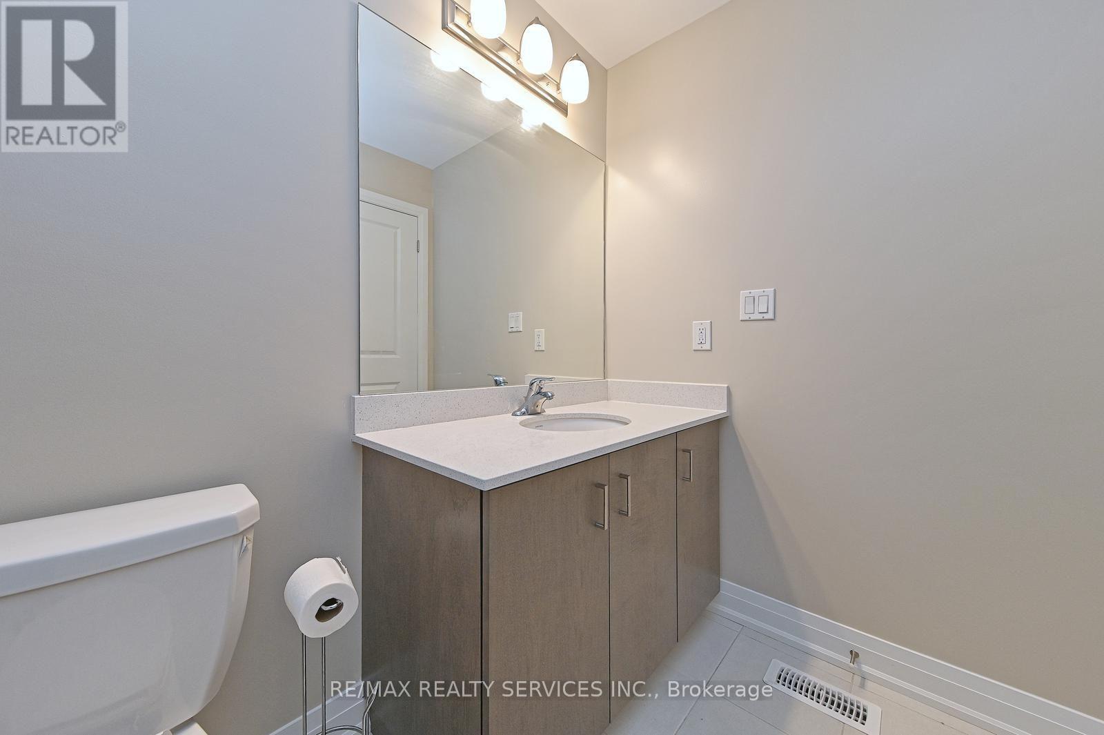 52 HUMBERSTONE DRIVE - 39