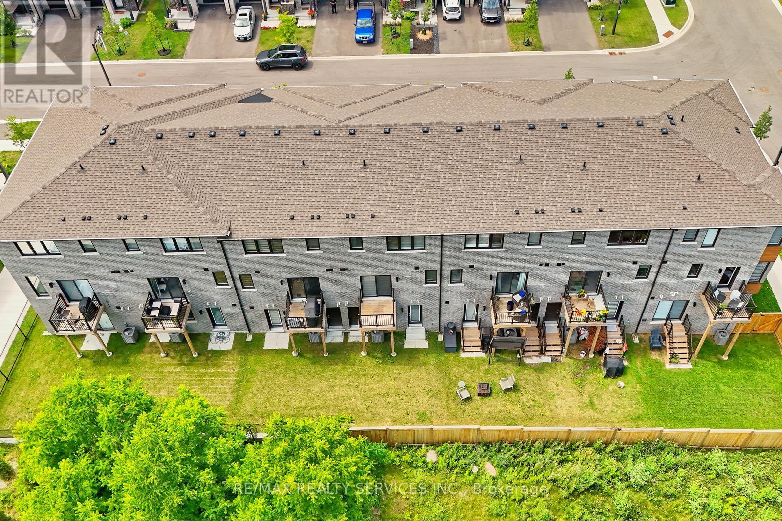 52 HUMBERSTONE DRIVE - 47