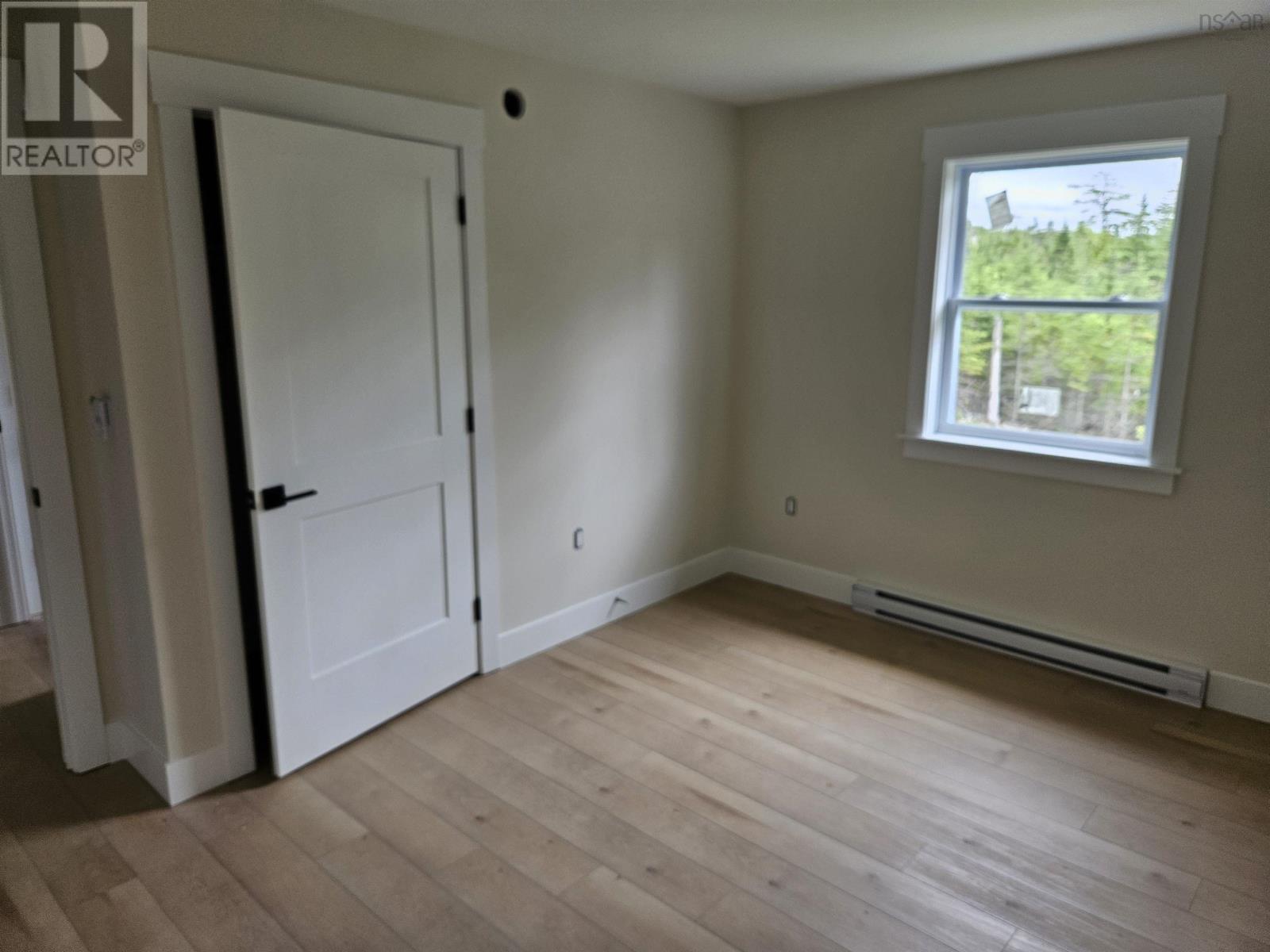 165 Ostrea Lake Road - 11