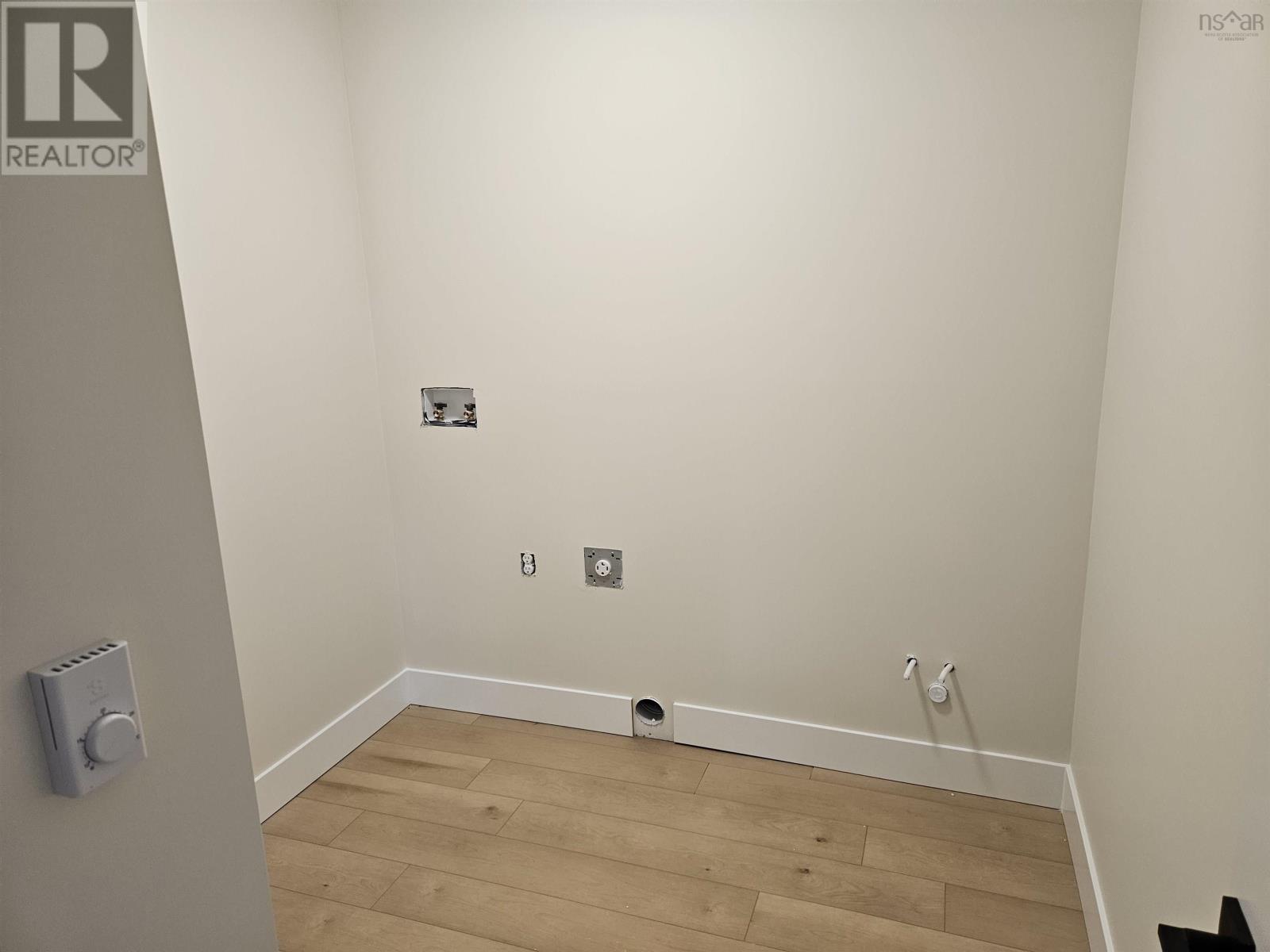 165 Ostrea Lake Road - 16