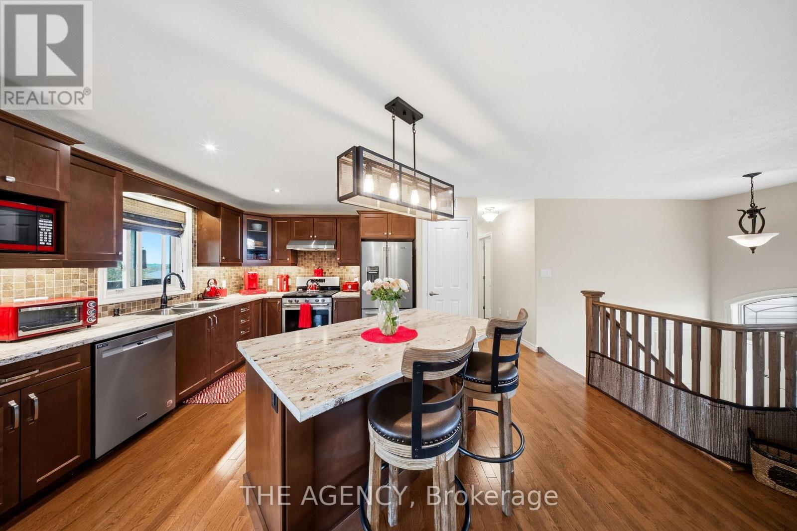 206 MEREDITH WAY - 10