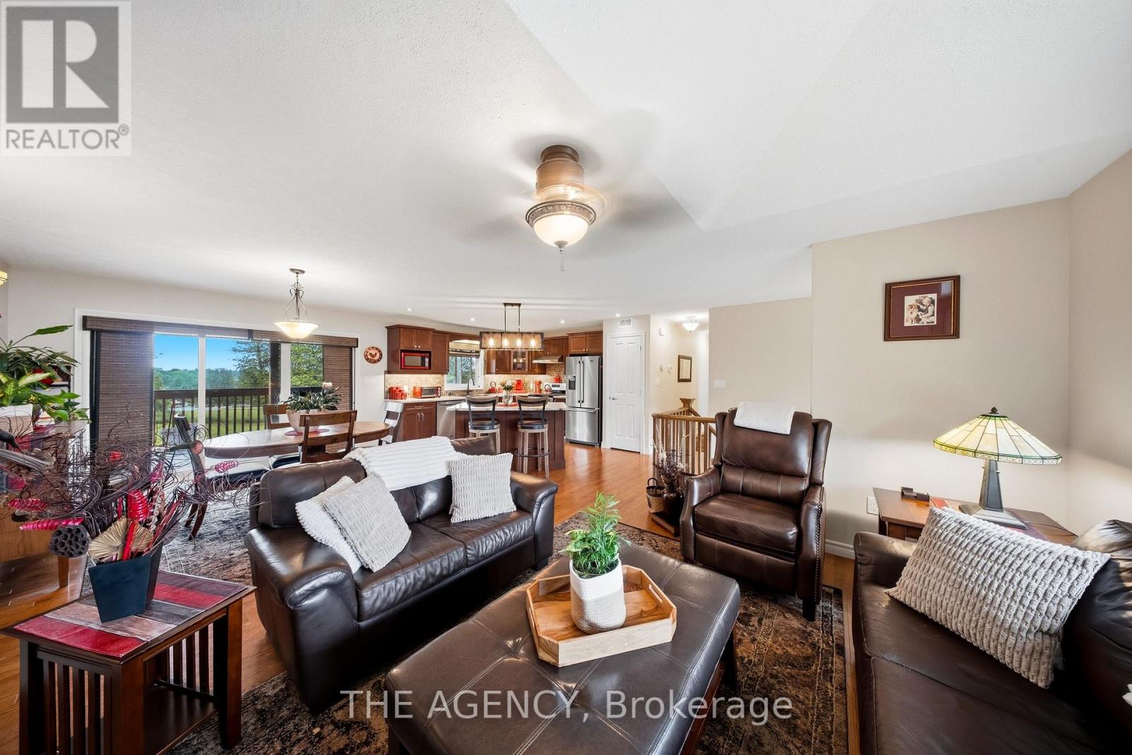206 MEREDITH WAY - 16