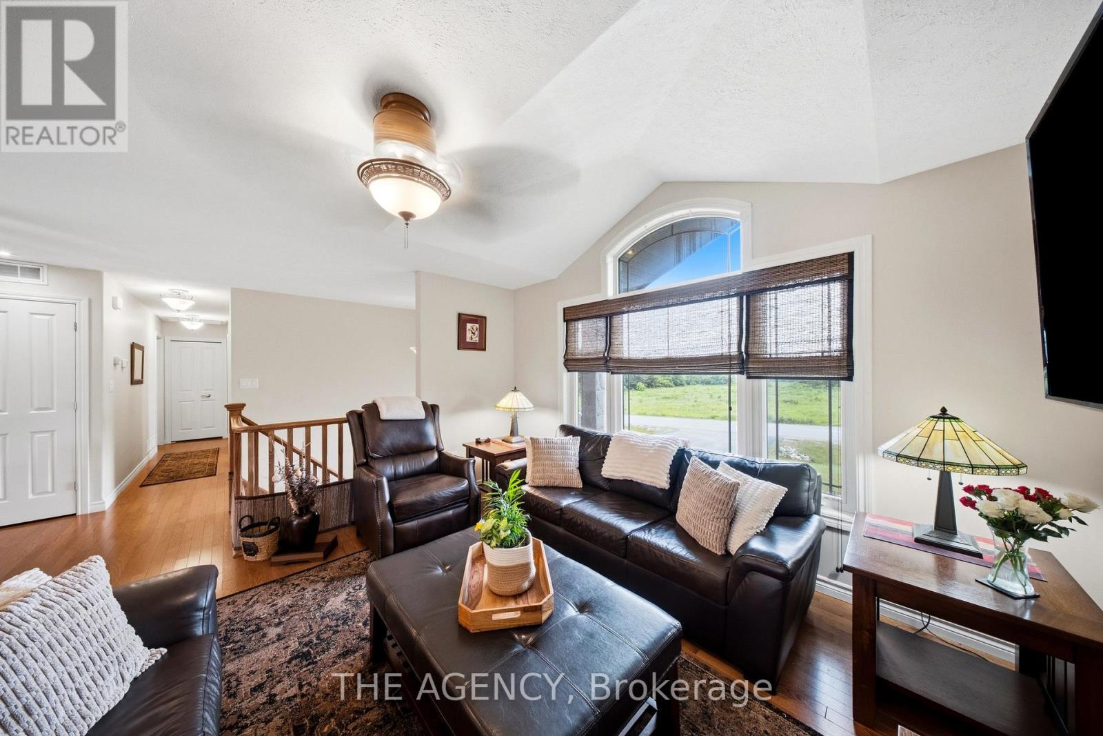 206 MEREDITH WAY - 17
