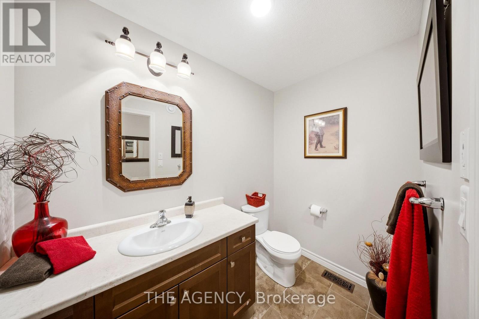 206 MEREDITH WAY - 20
