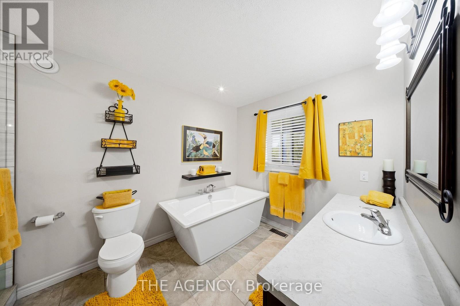 206 MEREDITH WAY - 23