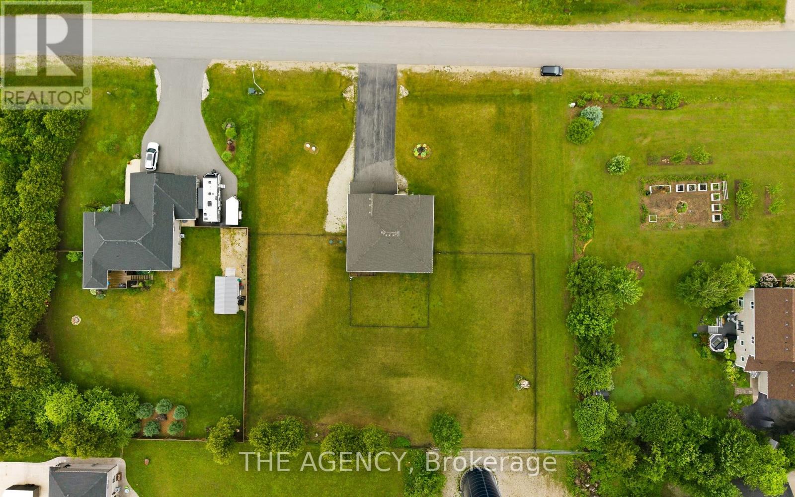206 MEREDITH WAY - 50