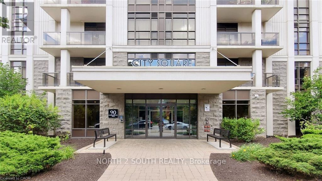 #605 90 CHARLTON AVENUE W - 4