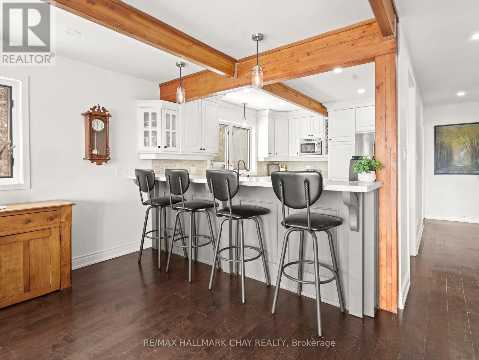 42 MOUNTAINVIEW ROAD - 13
